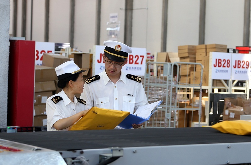 The peak number in a single day exceeds 20,000 orders Weihai Customs injects new impetus into the new format of cross-border e-commerce in the comprehensive bonded zone (Photo)
